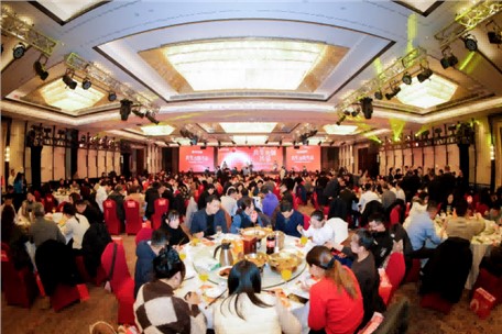 攜手麓谷運營，共生共創(chuàng)共榮：九九獲評最佳影響力企業(yè)