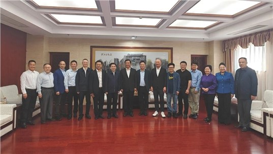 何報(bào)翔率民革中央調(diào)研組赴湖南調(diào)研，推動(dòng)民營經(jīng)濟(jì)促進(jìn)法更好落地見效  我司董事長劉黎明參會(huì)